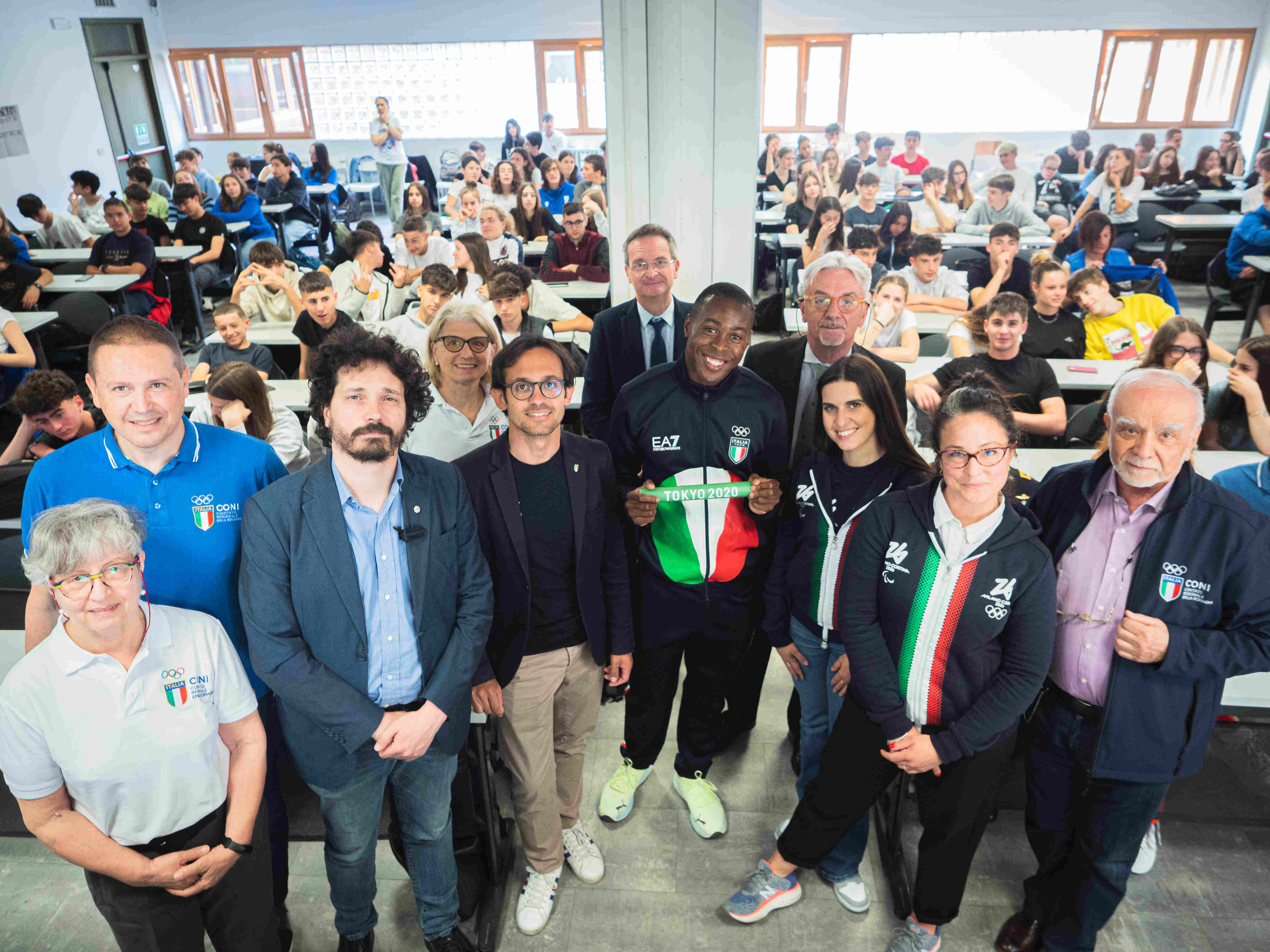 Foto gruppo rappresentanti Coni e atleti