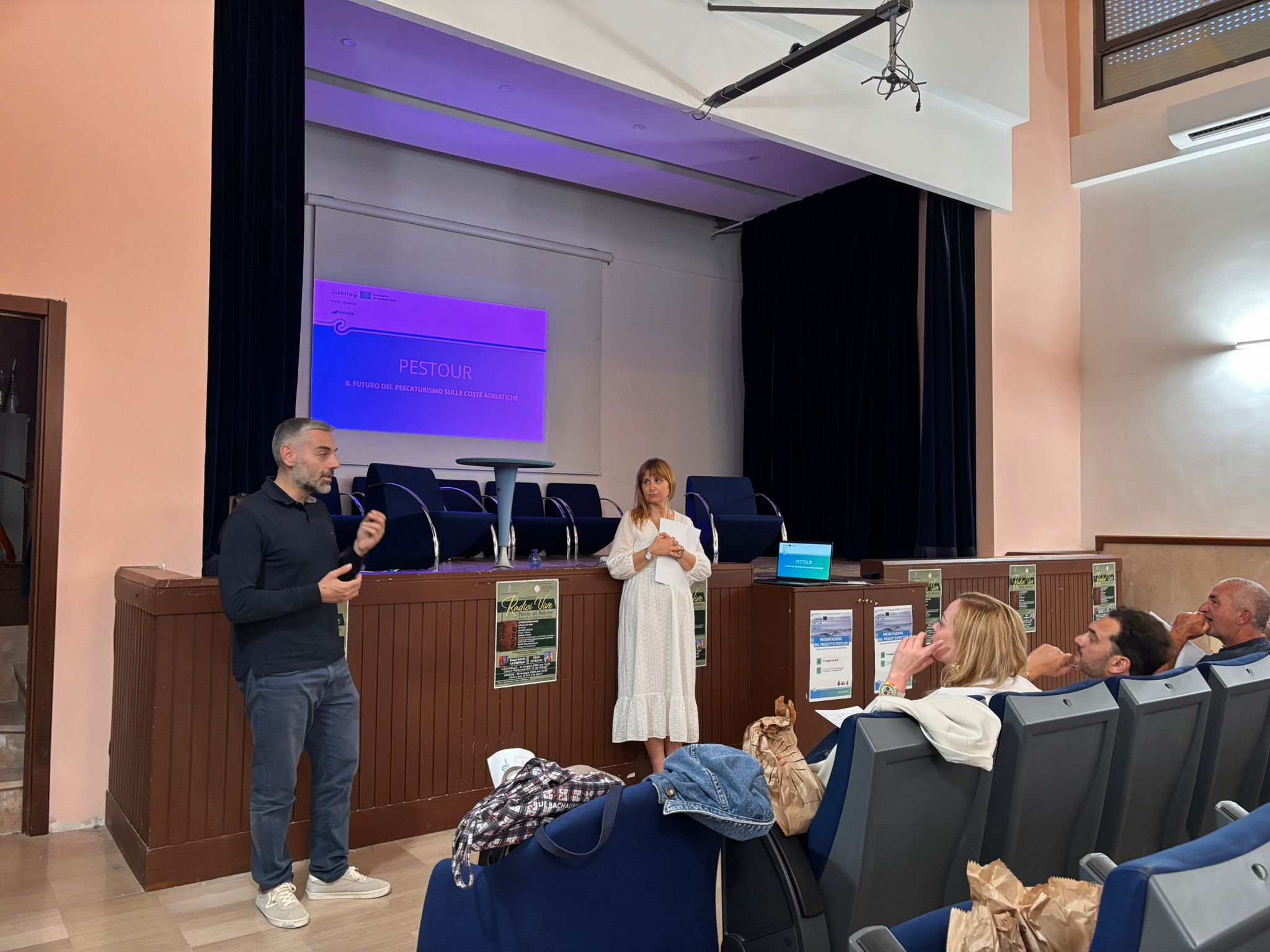 Moments from the first discussion panel in Lizzanello